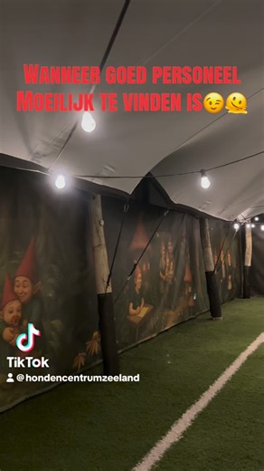 𝐇𝐨𝐧𝐝𝐞𝐧𝐜𝐞𝐧𝐭𝐫𝐮𝐦 𝐳𝐞𝐞𝐥𝐚𝐧𝐝 on Instagram: "🐶 Vacature – Instructeur / Instructrice bij Hondencentrum Zeeland (Middelburg) Hondencentrum Zeeland is op zoek naar een enthousiaste instructeur of instructrice voor 1 avond per week. 📍 Locatie Middelburg 🕒 Wat houdt de functie in? • Je geeft 2 à 3 lessen per avond • Werken met gemotiveerde cursisten en honden • Lesgeven volgens onze bewezen trainingsmethodes 🎉 Wat bieden wij jou? • Een superleuk en hecht team • Een gezellige mix van 