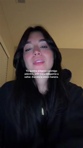 Valeria (@valeriaalrr)’s video of El Barco Karol G