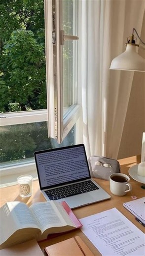 Layla Khamlichi on Instagram: "Les abréviations en français donnent souvent lieu à des erreurs, même chez les plus rigoureux. Voici quelques rappels simples pour écrire avec précision, sans faux pas 👌🏼 1. 1ère : 1re et 2ème : 2e On écrit souvent « 1ère » ou « 2ème », mais ce n’est pas correct. La forme juste est « 1re » pour première et « 2e » pour deuxième. On ne garde que la première lettre de la terminaison en exposant. 2. Les 2èmes : Les 2es Pour les deuxièmes, la bonne abréviation est « l