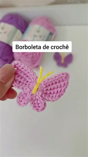 Crochê da Manuela🧶 on Instagram: "Tenho um curso completo que ensino a fazer todas minhas artes: crochê e amigurumi. O curso conta com mais de 6 mil gráficos, receitas e vídeo aulas. Além disso, ensinamos o passo a passo para aprender a trabalhar em casa com crochê e amigurumi O conteúdo é para profissionais, intermediárias e quem quer aprender a fazer crochê. ▶️ATENÇÃO: tudo que posto aqui já está sendo adicionado ao curso no módulo "ATUALIZAÇÕES" Acesse o site do meu perfil @manuh.croche para