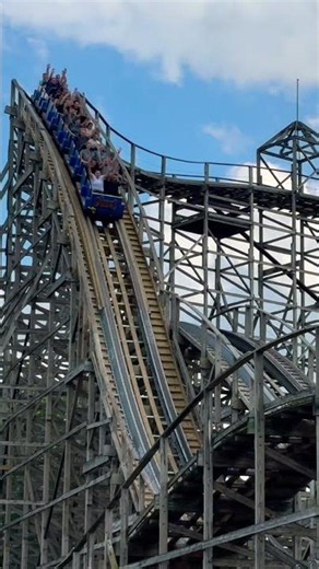 Predator Roller Coaster - Six Flags Darien Lake