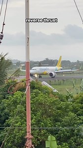 142 reactions | Look at how reverse thrust works on jet engines. #fbreels #fbreels #igreels #instagramreels #fyp #foryoupage #planespotting #aviationlovers #airbuslovers #a320 #airbus #A320neo #reversethrust #aviationdaily #aviationdaily #jetengine | Geed Dela Cruz Beronibla | Facebook