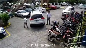 asik mobil baru nih... | Al-Qurthubi.com