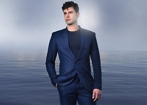 Air reversible smart jacket raises over $90,000 via Kickstarter