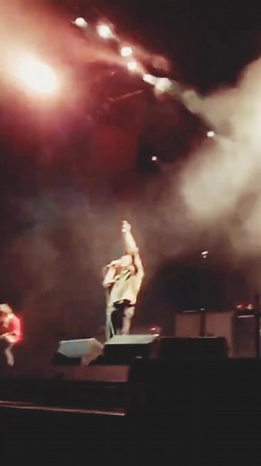 2.4K views · 36 reactions | My Chemical Romance - Bulletproof Heart #mychemicalromance #mcr | My Chemical Romance Hidrocálidos | Facebook