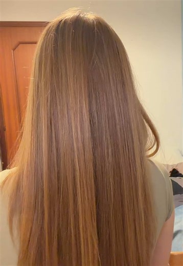 Ig lana_stojkovicc | nijee ogromna razlikaa ali mi lepo stoji iako sam šišana na stepenasto