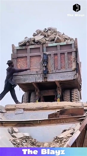 Truck Door Opening for Stone Unloading | Heavy Loading Work