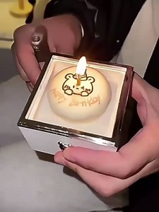 Rotating Reversible Ring Cake Box,Little Bear Cake Ring Box,Romantic Reversible Ring Box For Proposal, Valentines Birthday Anniversaries Wedding Gift