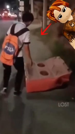 😱ESTUDYANTE nalaglag sa kanal !! LAGOT... #roblox
