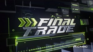 Final Trades: Apple, Navient, GM & more