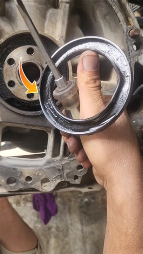 2SZ engine main Oil seal remove. #youtube #instagram #reels