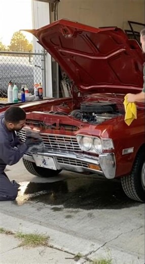You Won’t Believe This 1970s Muscle Car Sitting in a Garage… The Shine is INSANE 🤯🔥 #classiccars