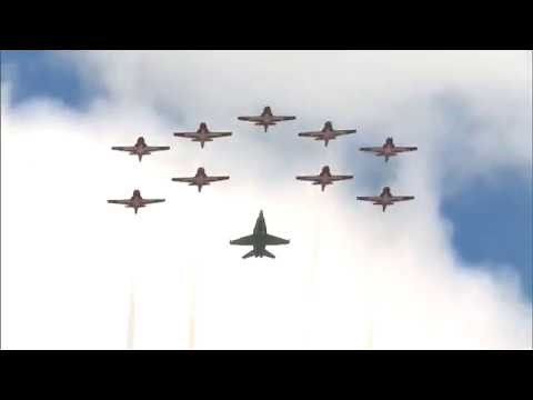 Planes fly over Toronto to prep for CNE air show