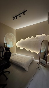 77K views · 10K reactions | Make over kamar Gen Z dari yang udah nggak ada bentuk jadi super nyaman Make over kamar Spill Budget makeover Kamar 2,9 m x 3,3 m Gypsum 9mm 3 Lembar Rp 165.000 Besi Holo 4 x 4 0,3mm 5 Batang Rp 100.000 Cat Avian Supersilk Basic warna Sandy beige 2,5 Liter 2 Ember Rp. 406.000 Sticker Vinyl 2 Box Rp 502.000 Tulang + kenek 3 Hari Rp 1.200.000 Total : 2,3 jt #makeover | Aria cahya oktavia | Facebook