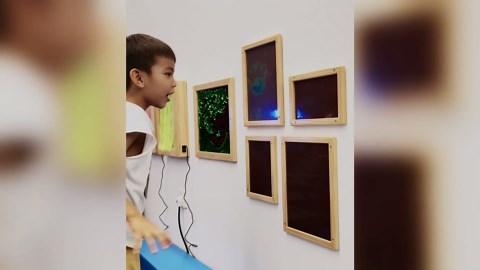 2-Pack Heat-Sensitive Interactive Panel, Wall-Mounted Color-Changing Touch Board with Wooden Frames, 3 Color Transition for Kids, Sensory Play, and Therapy Rooms