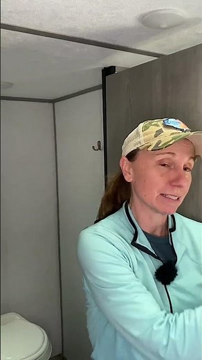 Coleman Lantern 17R vs 17B from Camping World: WHAT'S NEW???