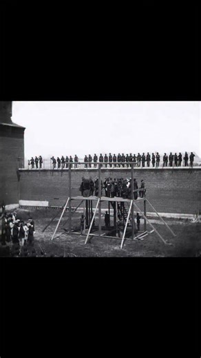 Execution of the Lincoln Conspirators Through Old Photos, 1865 This set of pictures from 1865 shows the hanging execution of the four Lincoln conspirators: David Herold, Lewis Powell, George Atzerodt, and Mary Surratt. Their deaths were a culmination of sorts of a nation ravaged by war, bitter conflict, and the death of the nation’s commander-in-chief, Abraham Lincoln. Scottish photographer Alexander Gardner captured the macabre scene, including pictures of the condemned seen moments before they