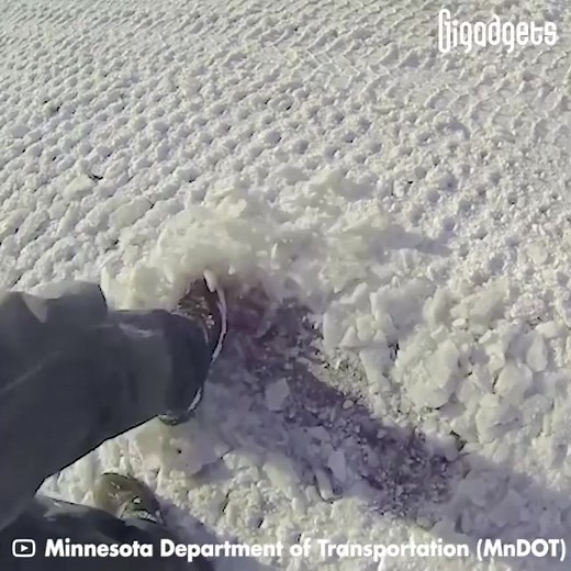 Spiked Rollers for Effective Ice Removal