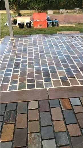 pavé multicolore kandla en grès d'inde jointage au sable 0,2 et ciment blanc