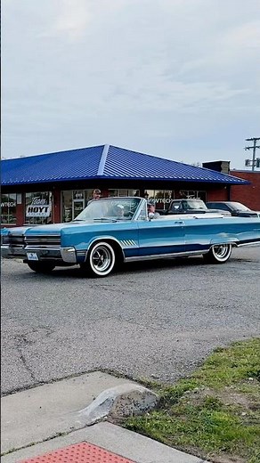 Chrysler 300 convertible Drive By Napa Auto Parts Fun Time Cruzers Monday Car Show 2025