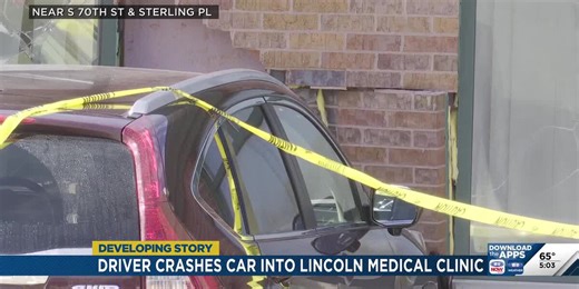 Driver crashes car into Lincoln medical clinic