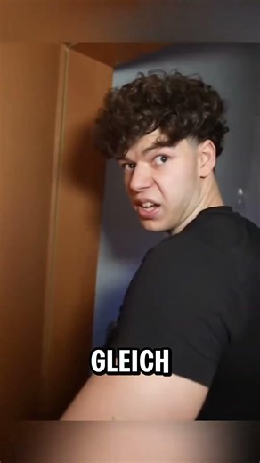 @marco_scm - What's Bro doing with the robot? 💀