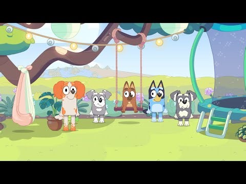Bluey: Mia's Swing Fun with her friends in the Backyard 02