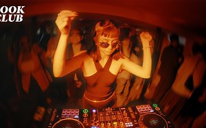 Groovy Disco and R&B Mix at a New York Basement Party | Tinzo
