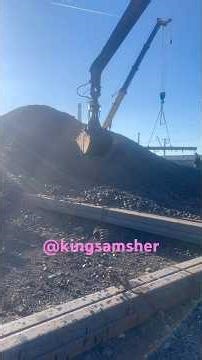 Clamshell bucket #repairing #mobilecranes #atlas #materialhandlers #maintenance #shortsviral