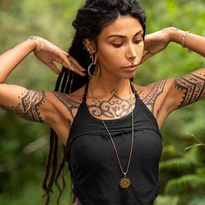 Arya Clothing is a conscious clothing brand, with focus on hand-made pieces designed with natural fibres. We believe in clothing that tells a story—a story of craftsmanship, conscious choices, and respect for the planet. That's why we meticulously handcraft each garment using ethically sourced materials and natural fibres. From organic cotton to hemp and linen, our fabrics are carefully selected to ensure comfort, durability, and minimal environmental impact. From flowing dresses to intricately 