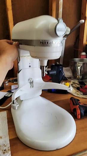 Kitchenaid Rebuild!! #mrmixer #foryou #baker #baking #cookie #cook #food #kitchen #kitchenaid #kitchenaidmixer #chef #icing #frosting #cake #howto #diy #fixed #repair #adjust #calibrate #bakery #repairhack #MadewithKAContest #PerfectPrideMovement #ad