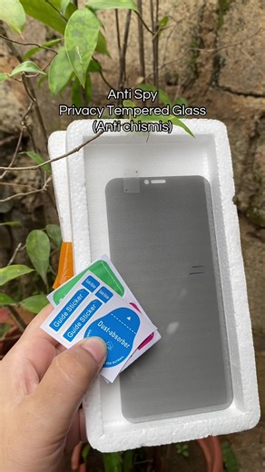 Protect Your Privacy with Anti Spy Tempered Glass