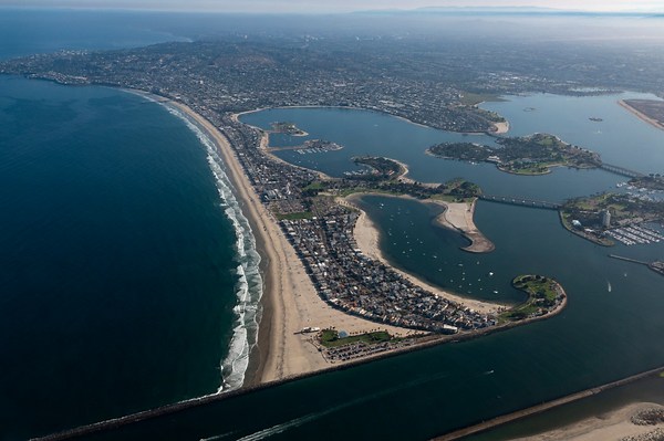 Water closure issued at Campland in Mission Bay after fire erupts at Boat & Ski Club