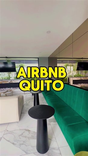 Airbnb con vista panorámica al parque la Carolina, cuenta con acceso a sala de reuniones, gourment room y Party Room. Puedes celebrar cumpleaños, reuniones entre amigos y juntas importantes. • • Escríbenos para mayor información 💼🏨 • • #Hospedaje #HospedajenQuito #AirbnbenQuito #roftoop #negocios #coworking #rcuador #hospedajeecuador #ecuador #uio #capital #hospedajelacarolin