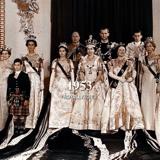 King George VI's Coronation in 1937 Vs Queen Elizabeth II in 1953 #royalfamily #queenelizabeth