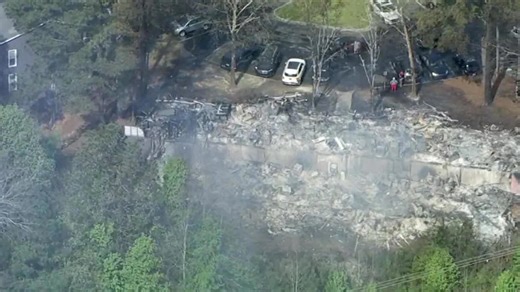 Raw video | Georgia apartment building burned to the ground
