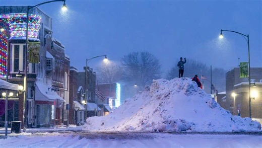 Snow in the West and flooding in the East. Here's how the US is coping with the massive storm