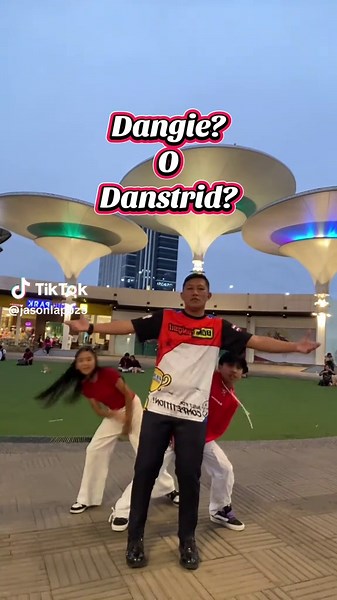 Sino MAs Bagay? Dangie o Danstrid?