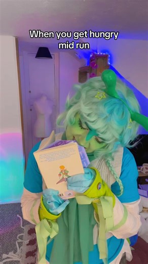 Yummyyy #squirm #dandysworld #cosplay #roblox #dandysworldupdate #meme #comiccon #alien #robloxmemes