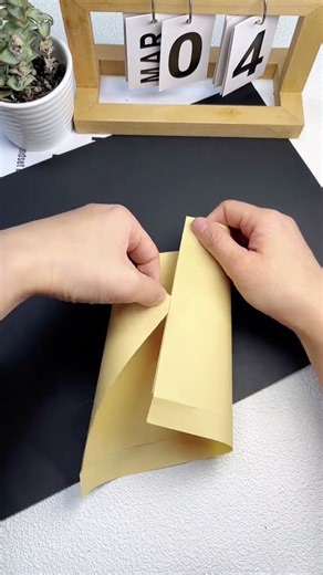 This cylindrical paper airplane is really fun and very simple. Come and try it with your childre