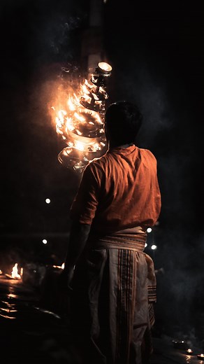 Cj photography | Evening Aarati At Pashupatinath Temple | Spiritual Experience 🙏🏼 #reels #reelsinstagram #nepal #reelsindia #travelnepal... | Instagram