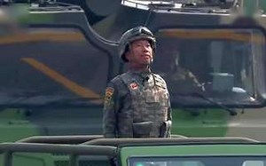 东风—26核常兼备导弹方队！