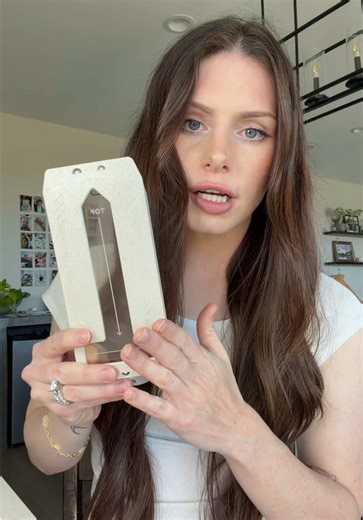 The easiest way to limit your blue light exposure. @BodyGuardz Red light phone screen converter