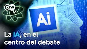 Davos evalúa riesgos y beneficios de la inteligencia artificial En la edición de este año del Foro Económico Mundial la inteligencia artificial está en el centro del debate. Los gigantes tecnológicos invierten miles de millones de dólares en esta tecnología, pero también son muchos los que alertan sobre sus riesgos si no se establecen regulaciones. | DW Español
