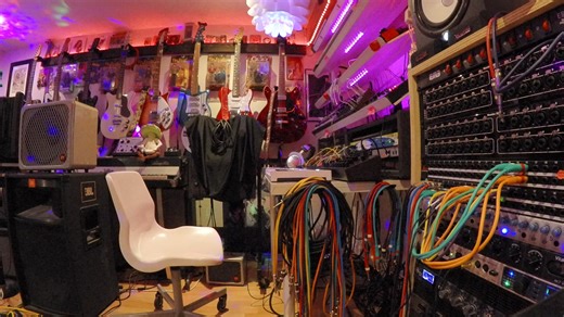 a little dub doodly to melt your nugget on a rainy saturday #DFAM #TYPHON #PRO-800 #drumbrute #keystep | Christopher David Williams