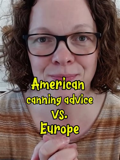 American canning rules say “pressure canner or panic.” But in Europe, people have safely water bath canned for over a century. I’m Julie, a scientist in Germany, and I break down the science behind European and German home canning so you don’t have to throw out your pantry. Follow for: Safe home canning in Europe German water bath canning explained Science-based answers on botulism and canning safety Questions about your jars? Ask in the comments and it might become a video. 🧪 Science Heritage 