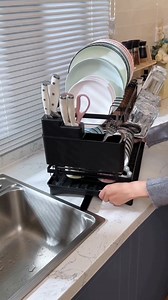 🍽️ Keep your countertop calm and your dishes happy. This Large Capacity Dish Rack holds it all — from pots to wine glasses — with sleek style and clever design. ✨ 🔍 Find it at https://temu.to/m/es608wok3ib or with this code fgs4869. #Temu #TemuFinds #KitchenOrganization | Temu Europe