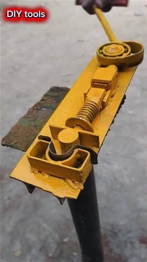 Smart & Powerful Iron Bending Tool Demo!🔥 #shorts​ 202