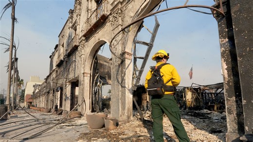 Live Thursday updates: Southern California wildfires torch property, force thousands to flee