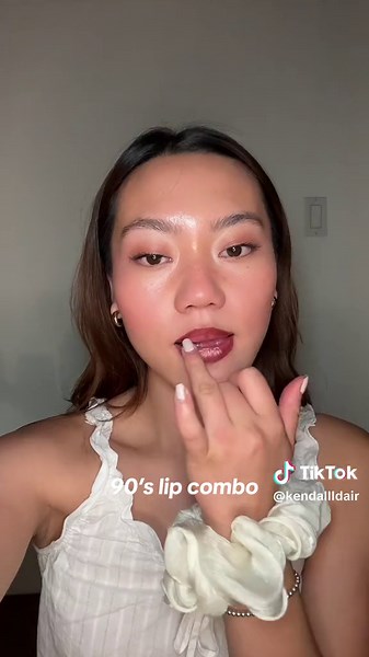 Charlotte Tilbury Lip Liner in Hollywood Honey: 90's Lip Combo Swatches